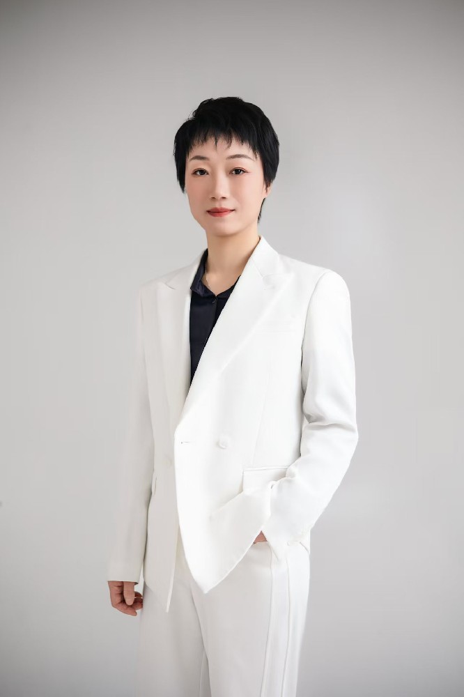 穆海燕1.jpg