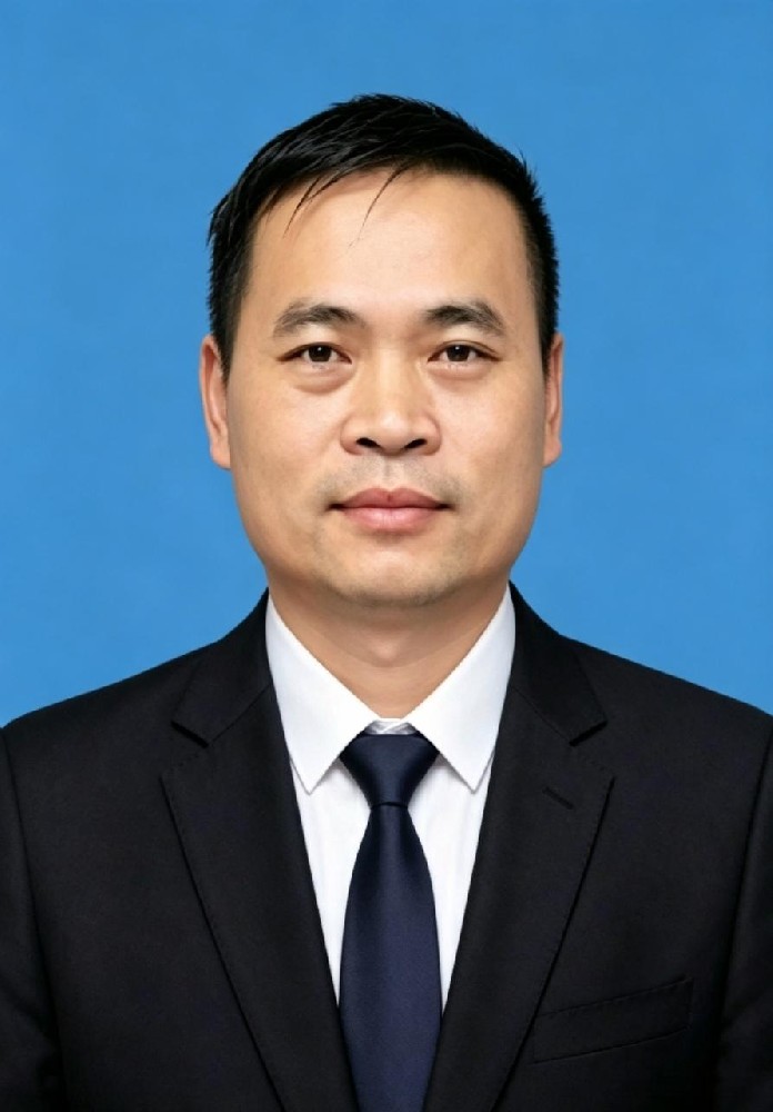 乐治用照片.jpg